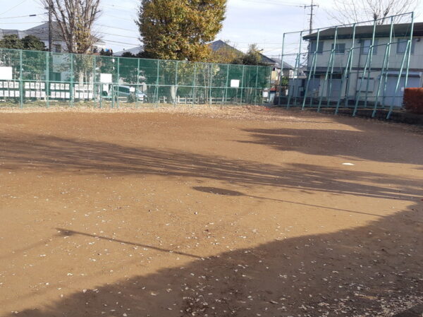 須和田公園のグラウンド
