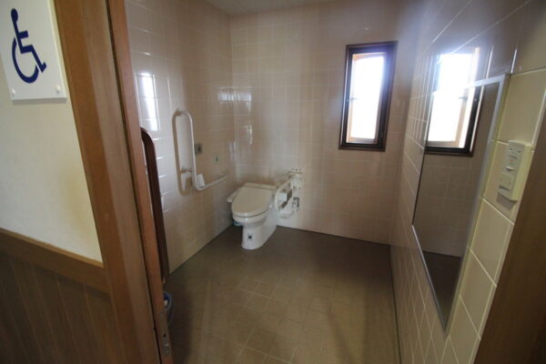 大柏川第一調節池緑地の車椅子対応のトイレ