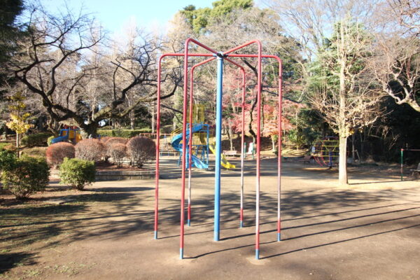 里見公園の登り棒