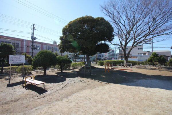 行徳駅前公園の健康運動器具